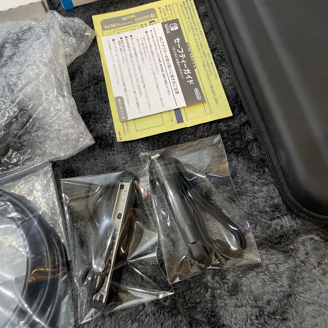 任天堂Switch 本体 バッテリー強化版 ＋ ケース・社外コントローラー付き