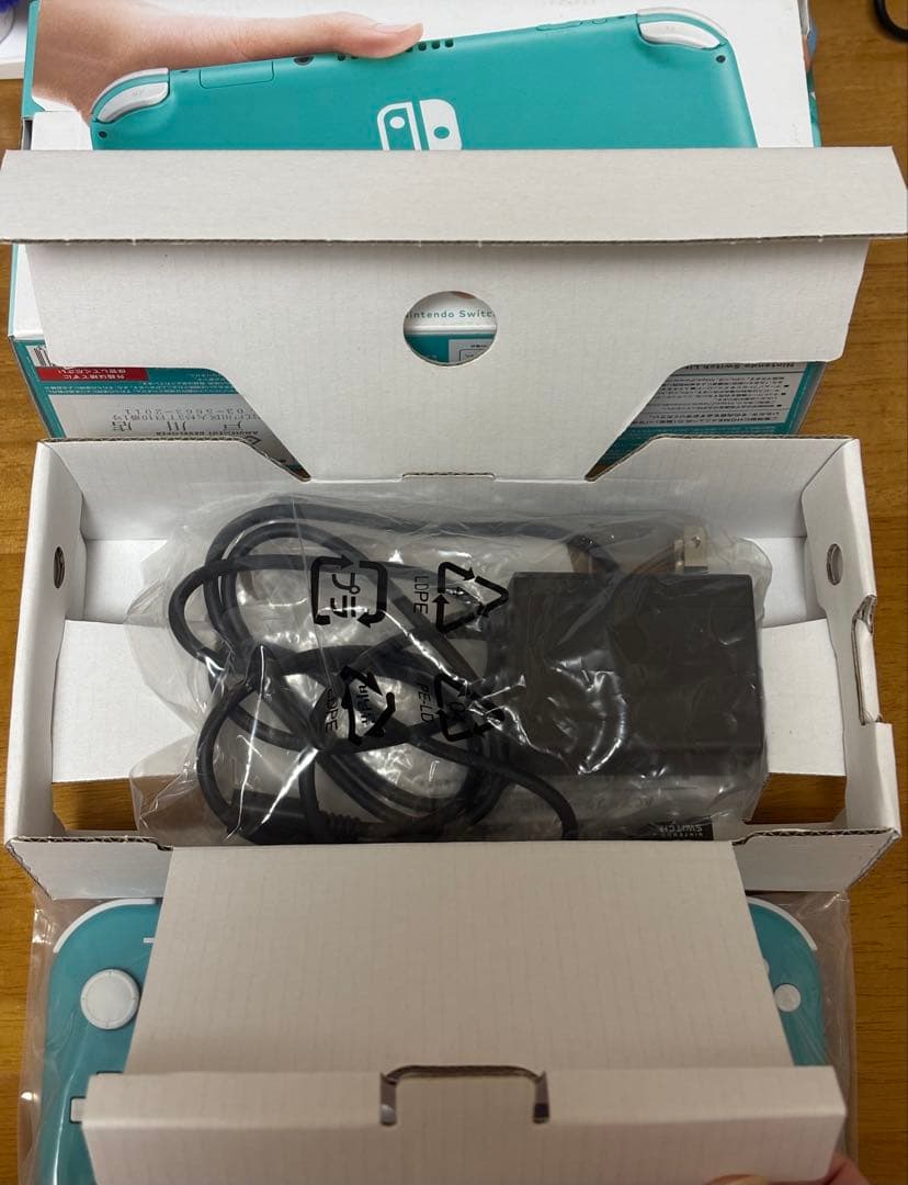 【美品】 Nintendo Switch Lite ターコイズ 本体