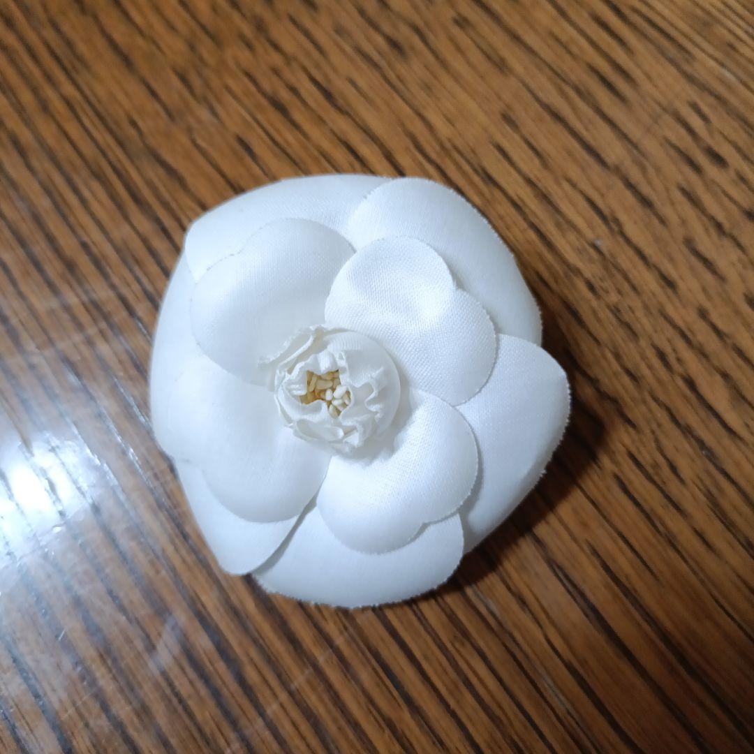 ★値下げ★シャネル カメリア ブローチ コサージュ　白　　ヴィンテージ