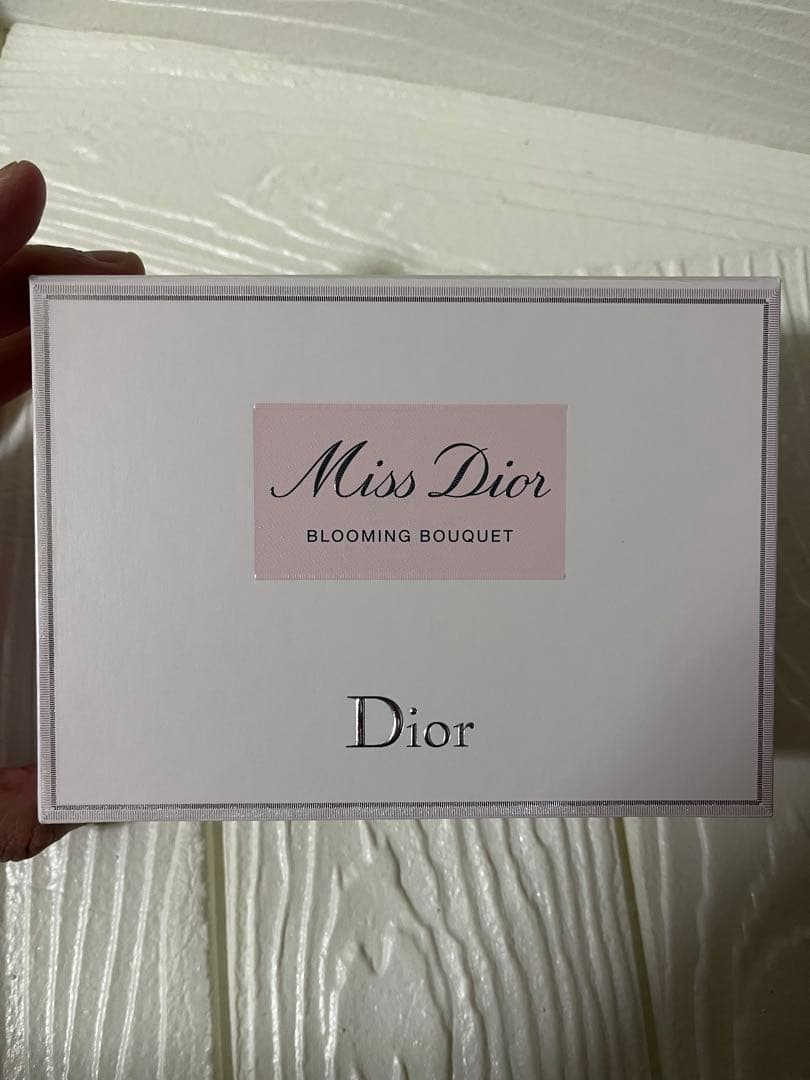 免税店限定　Dior クリスマスコフレ　2023ホリデー　新品　翌日発送可能