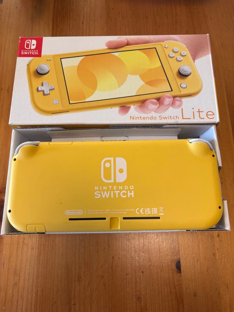Nintendo Switch Lite イエロー 本体 【箱・充電器】