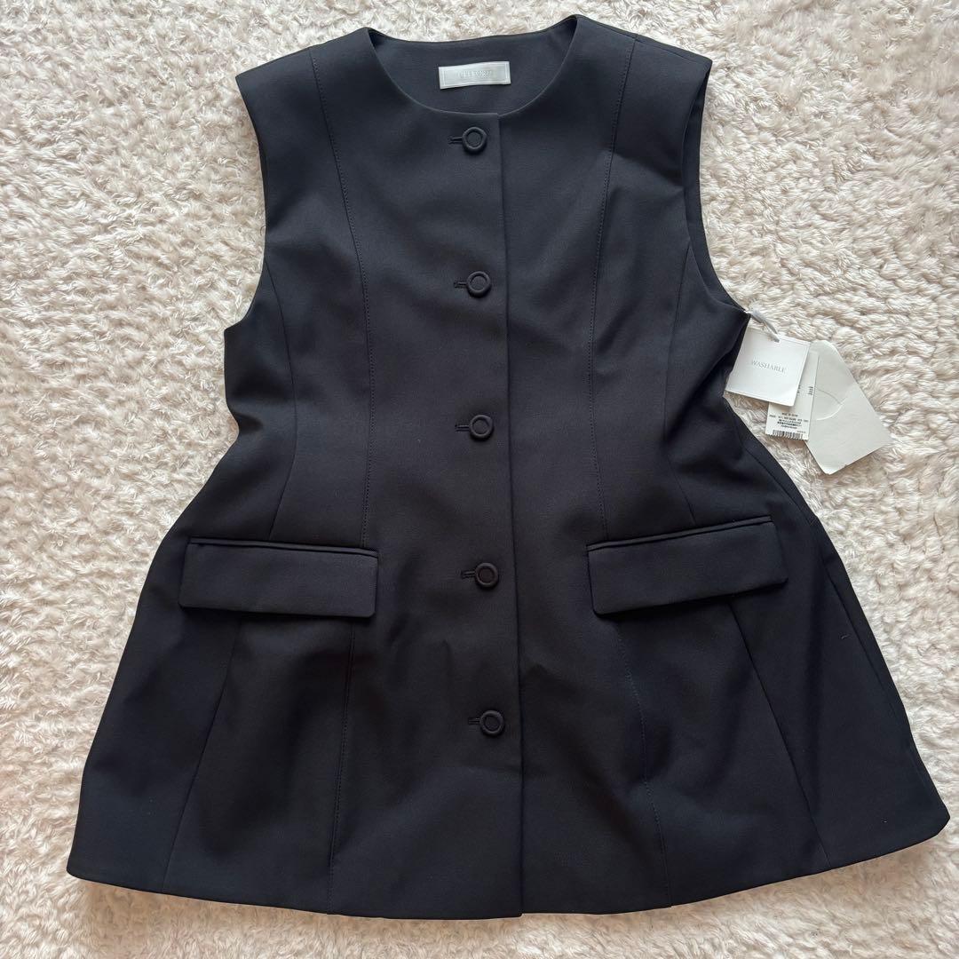 新品未使用品✨CELFORD セルフォード ペプラムジレ38 M