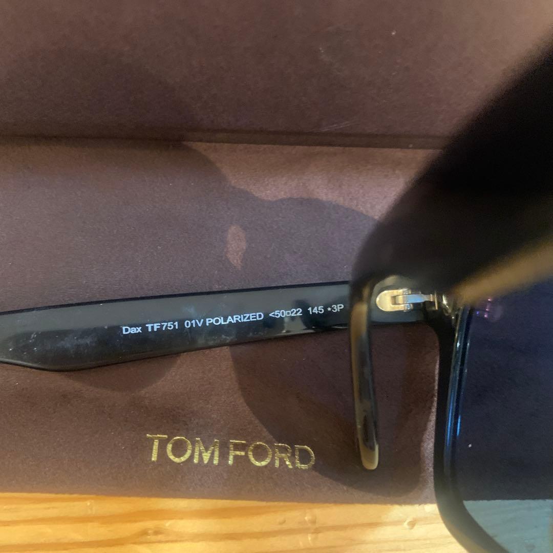 TOMFORDトムフォード TF751 01V POLARIZED サングラス
