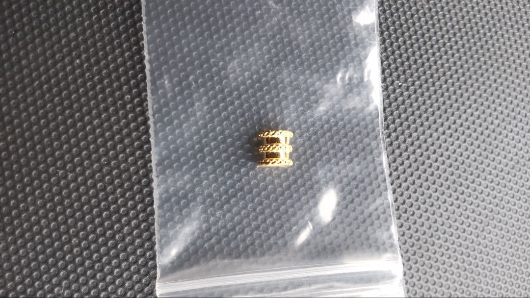 新品未使用　mal.レレレ　純金　24金 足金999 円筒形　ペンダントトップ