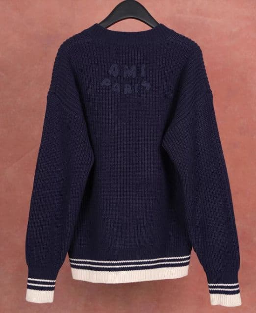 AMI PARIS Vネック ニットセーター ネイビー 秋冬 男女兼用