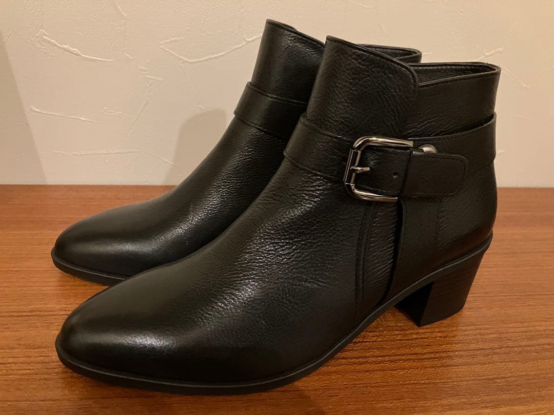 【未使用】DIANA 本革 ショートブーツ ブラック23.5cm WD65380