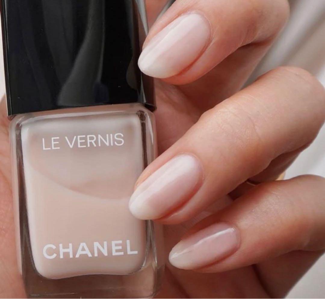 シャネル★ クリスマスコフレ★リップ アンド ネイル ケア セット