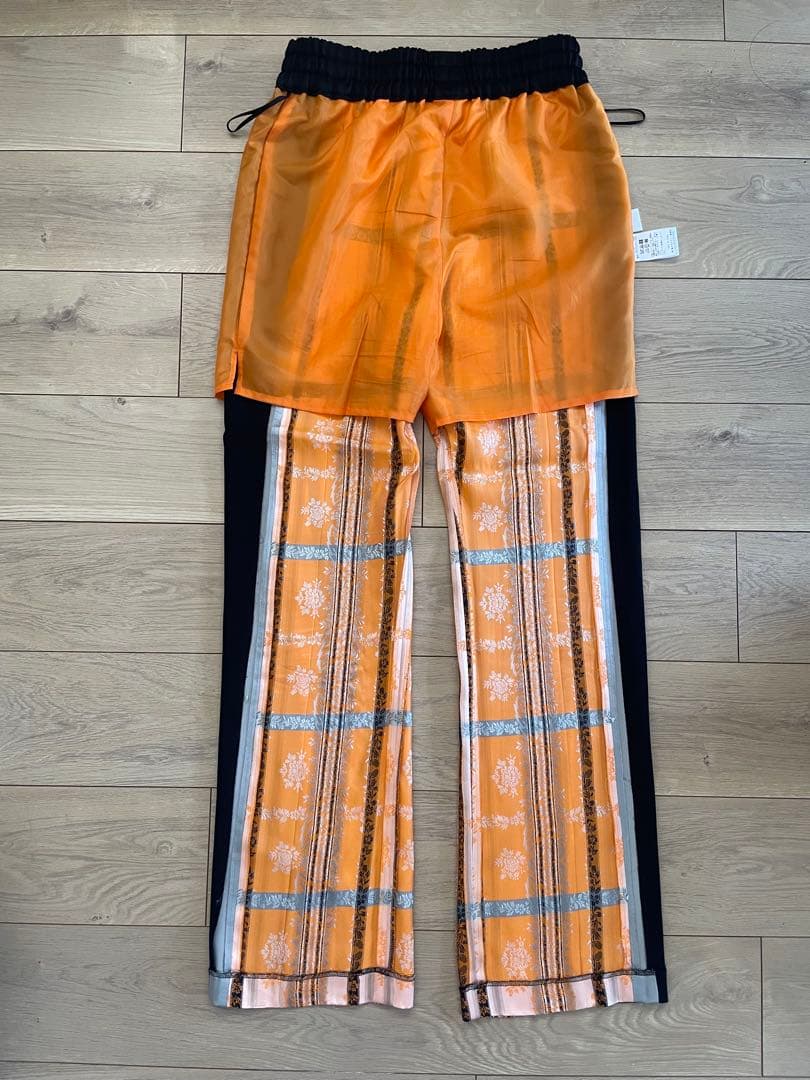 ★値下げ！2/12までの出品！美品！Mame Kurogouchiのシルクパンツ