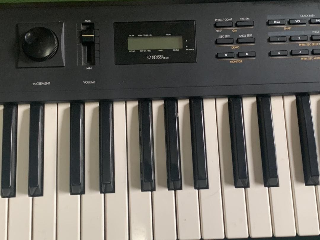 レア KAWAI シンセサイザー K11 キーボード