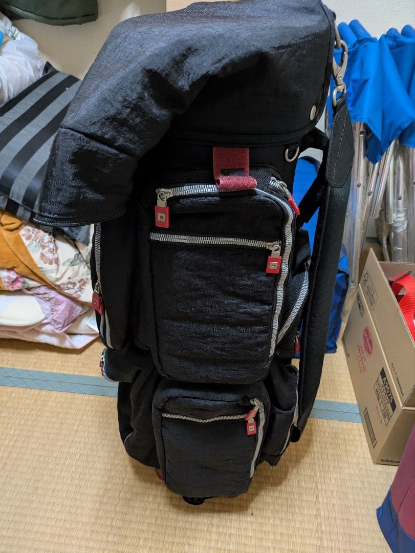 ゴルフキャディバッグ onoff製　美品　黒と赤のコンビネーション