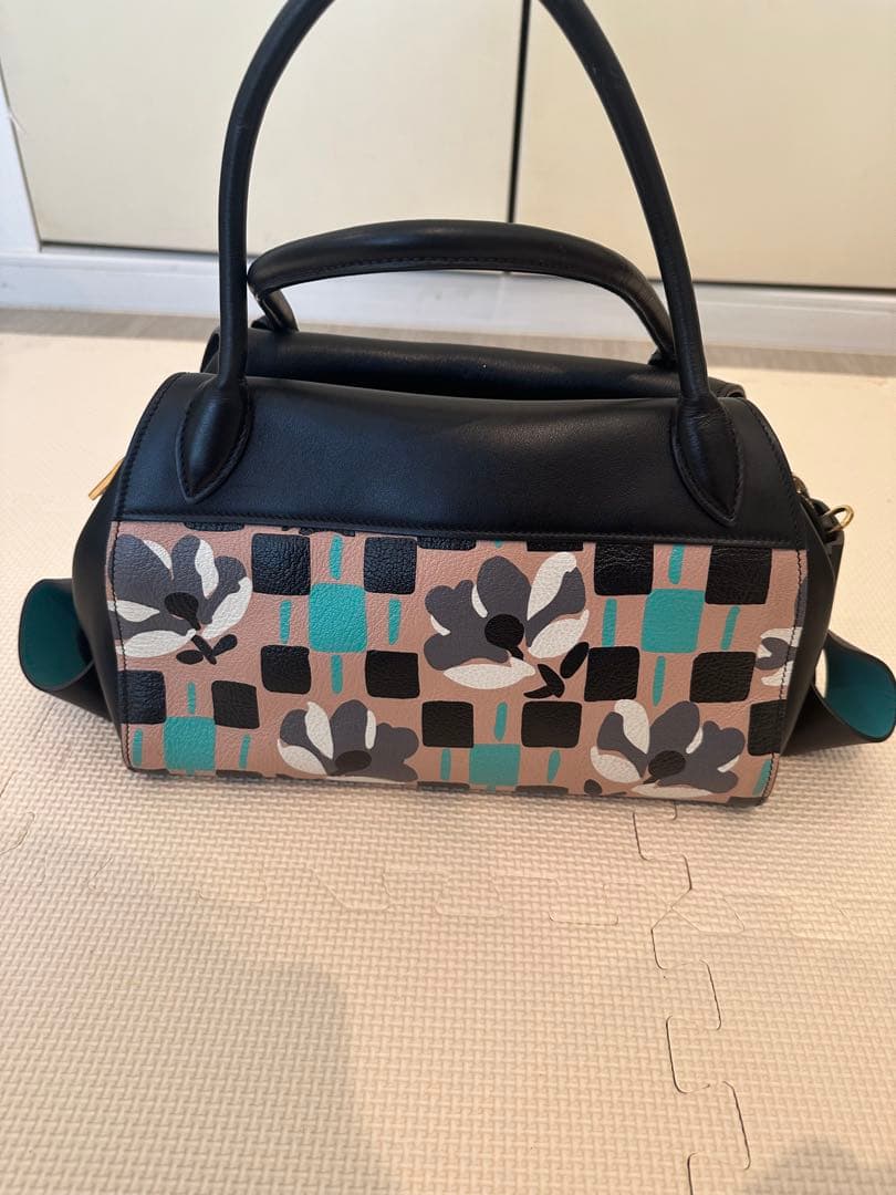 美品！PRADA 花柄ハンドバッグ