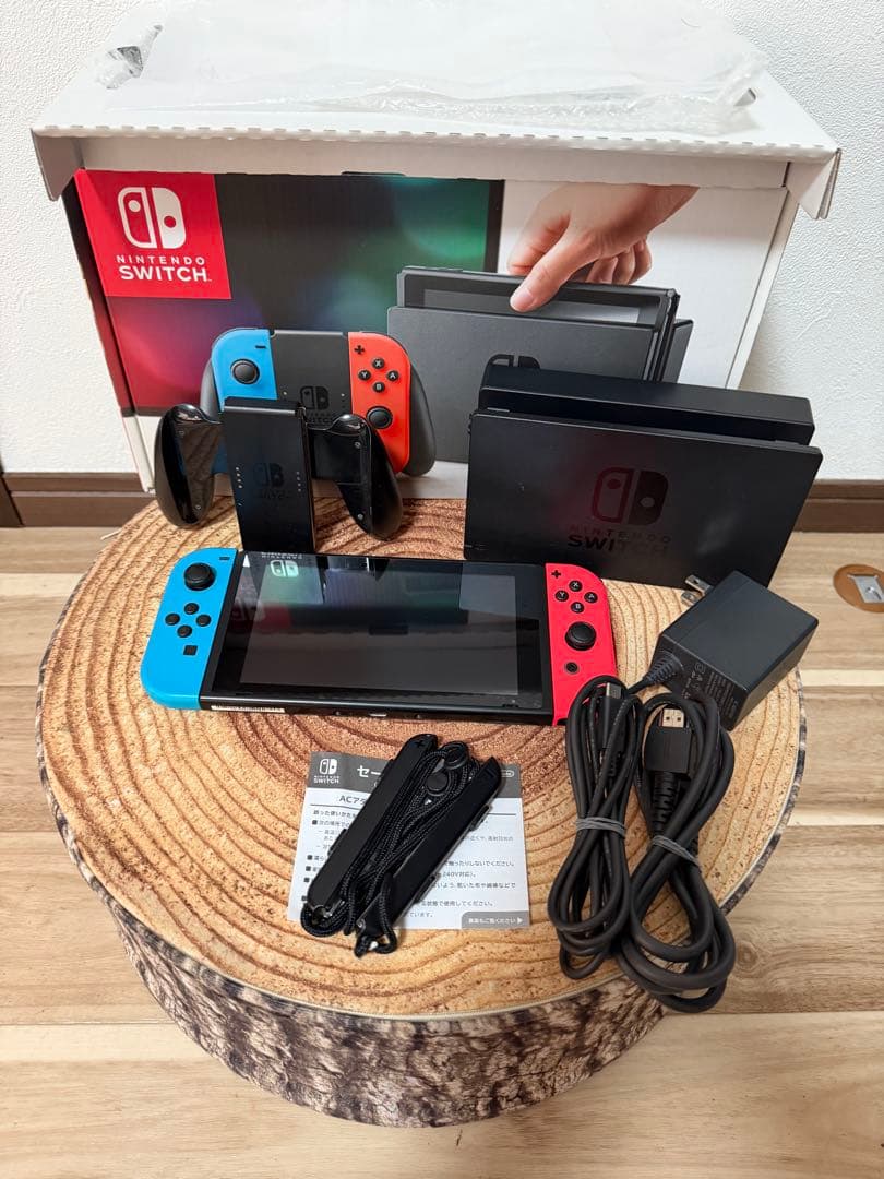 Nintendo Switch ニンテンドースイッチ本体　ネオン②