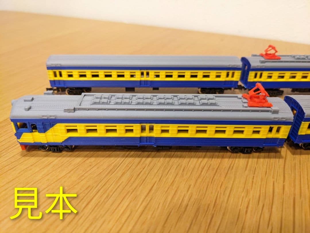 カザフスタン　ER22近郊電車　鉄道模型（Nゲージ）キット　4両セット