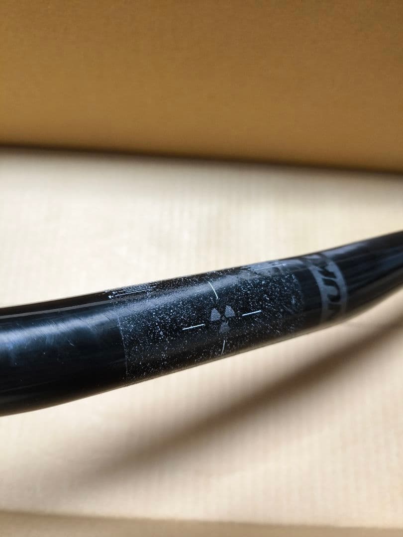 Nukeproof Horizon (HZN) カーボンハンドルバー