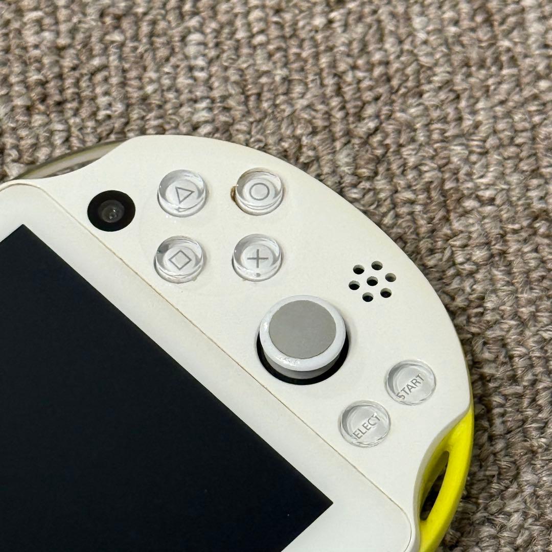 PSVITA PCH-2000 ライムグリーン/ホワイト