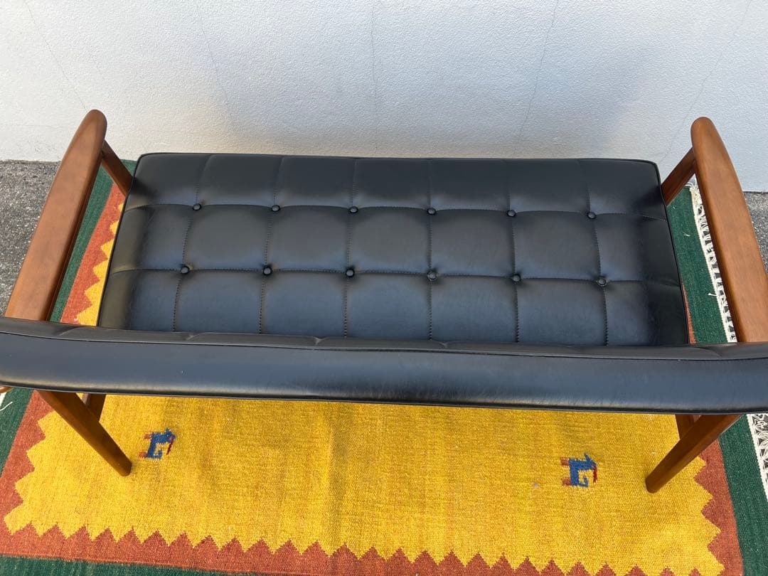 ( ◠‿◠ )　カリモク60　Kチェア2シーター　スタンダードブラック