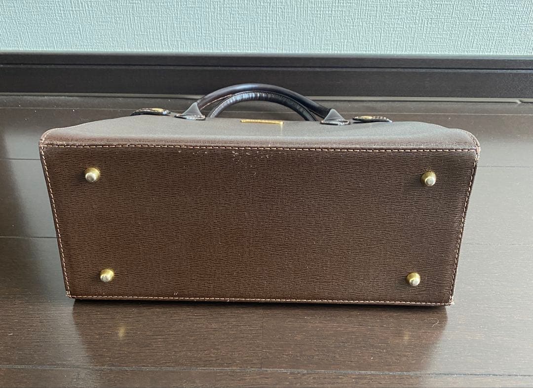 BURBERRY バーバリー レザービジネスバッグ