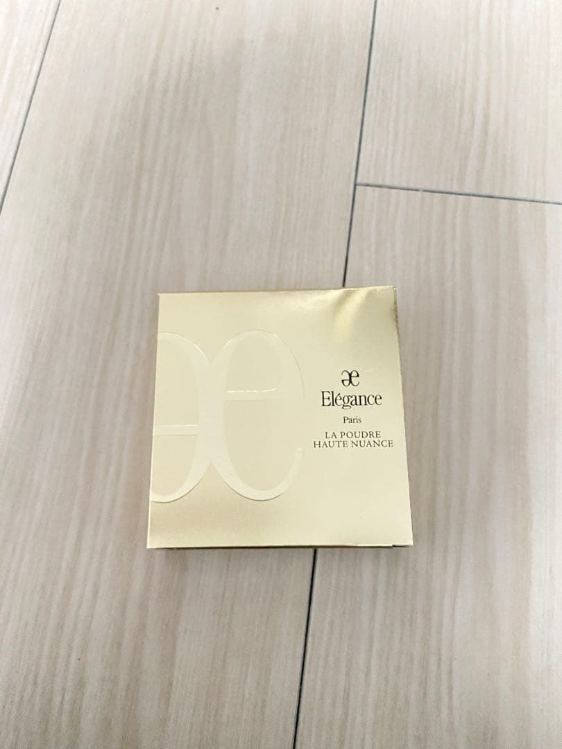 ファンデーション Elegance LA POUDRE HAUTE NUANCE PB-06