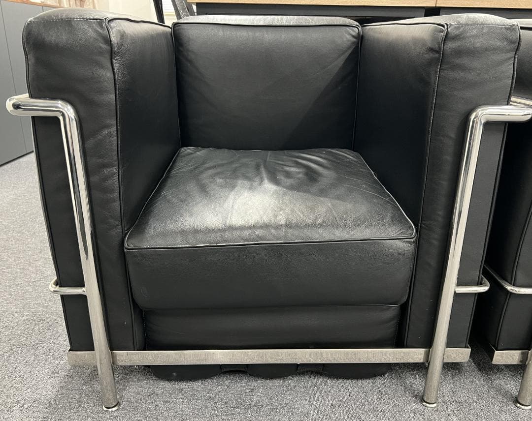 ルコルビュジェ本革LC2の1人掛け渋谷区に引取の場合は1万値引