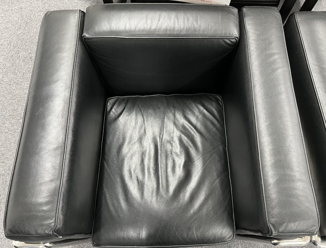 ルコルビュジェ本革LC2の1人掛け渋谷区に引取の場合は1万値引