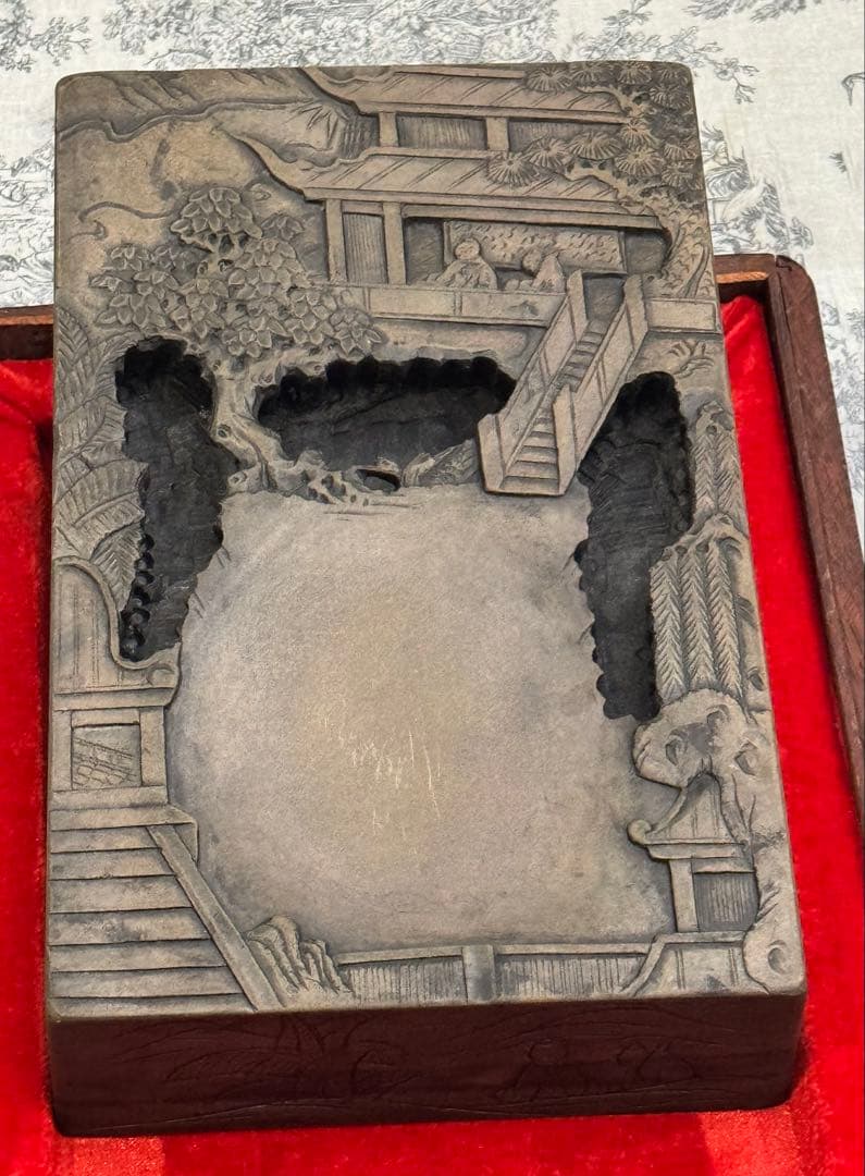 大型硯(木製収納木箱付)