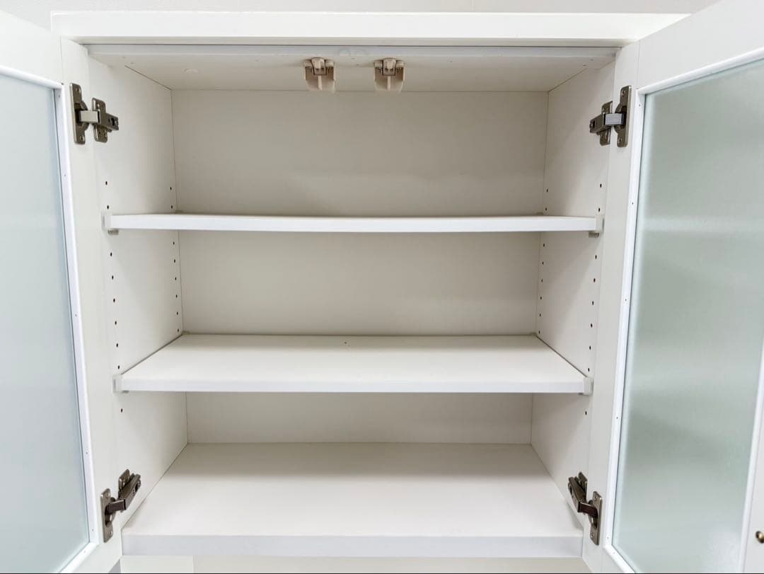 ホワイト食器棚 ガラス扉 引き出し付き