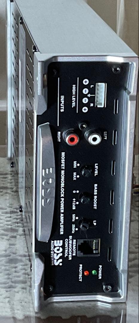 カーオーディオ BOSS AUDIO AR2000M