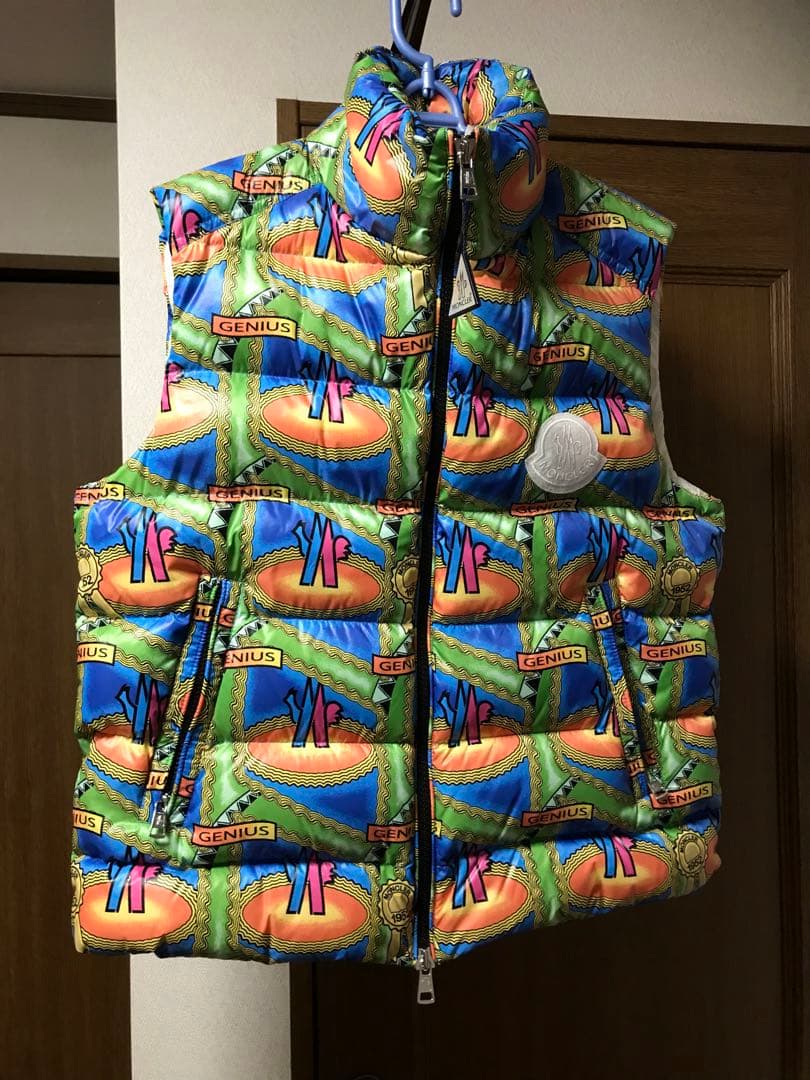 2 未使用 正規 本物 MONCLE ダウンベスト L M 20万 ジャケット