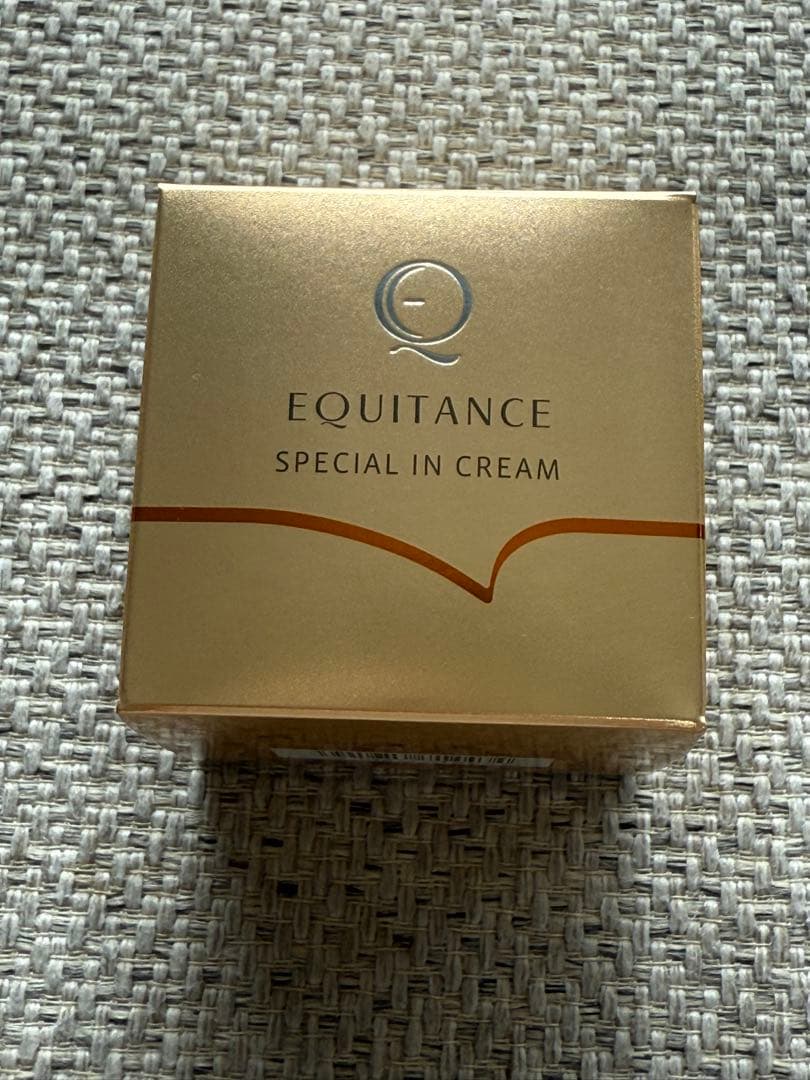 サンスター　エクイタンス スペシャルインクリーム 40g 新品