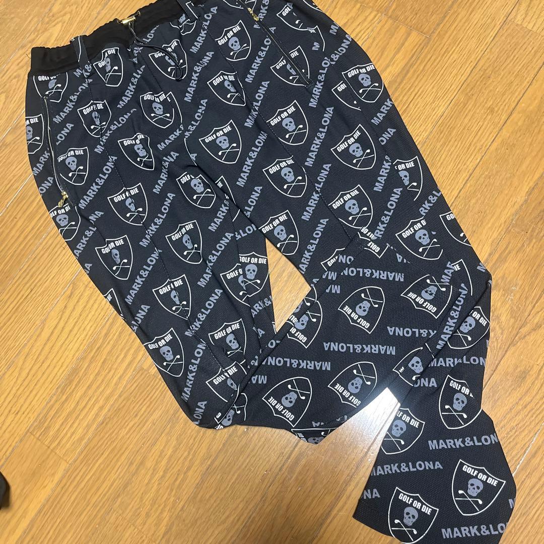 値下げ❣️マークアンドロナ男性用セットアップサイズ46美品！