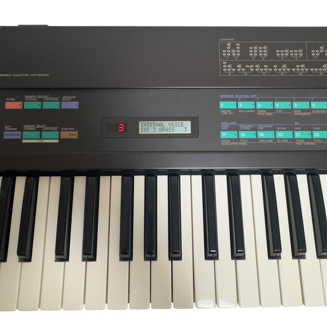 YAMAHA ヤマハ DX7 シンセサイザー