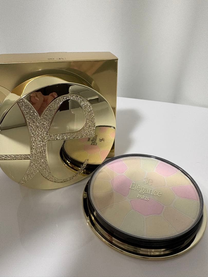 M様エレガンスラプードルオートニュアンスリクスィーズVI 27g パフ付き