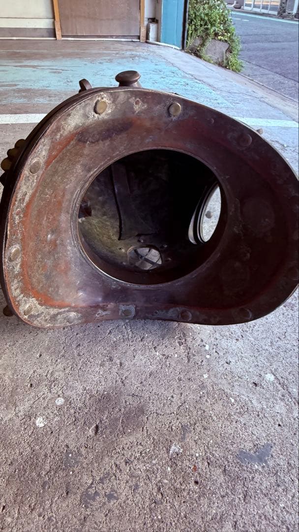 ヘルメット式 潜水 真鍮製 東京南千住　東亜潜水株式会社製