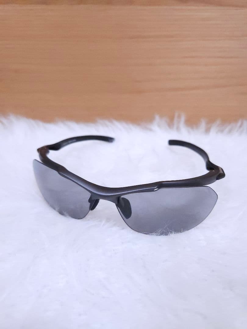 【新品未使用】スワンズ　エアレスコア　偏光サングラス　黒