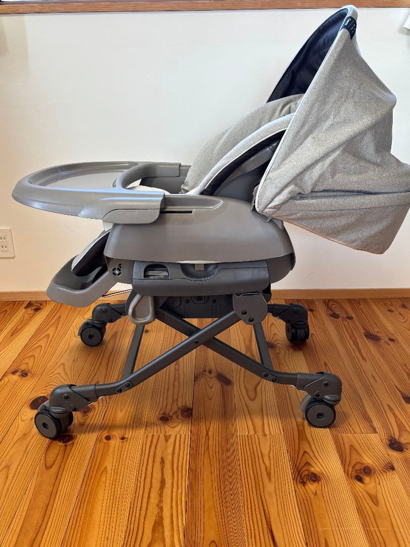 コンビスウィングベッド&チェア ネムリラAUTO SWING BEDi EG