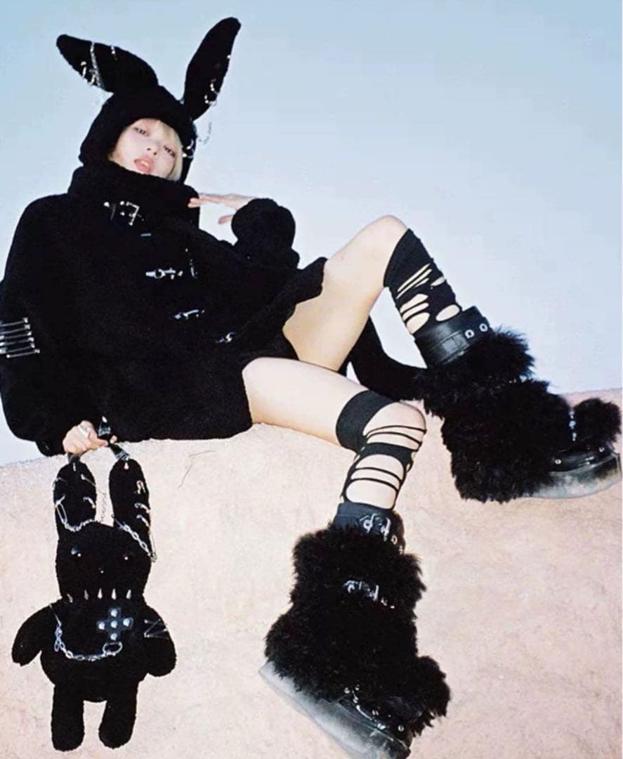 即購可cfierce ブラック　ファー　レッグウォーマー　y2k 00s