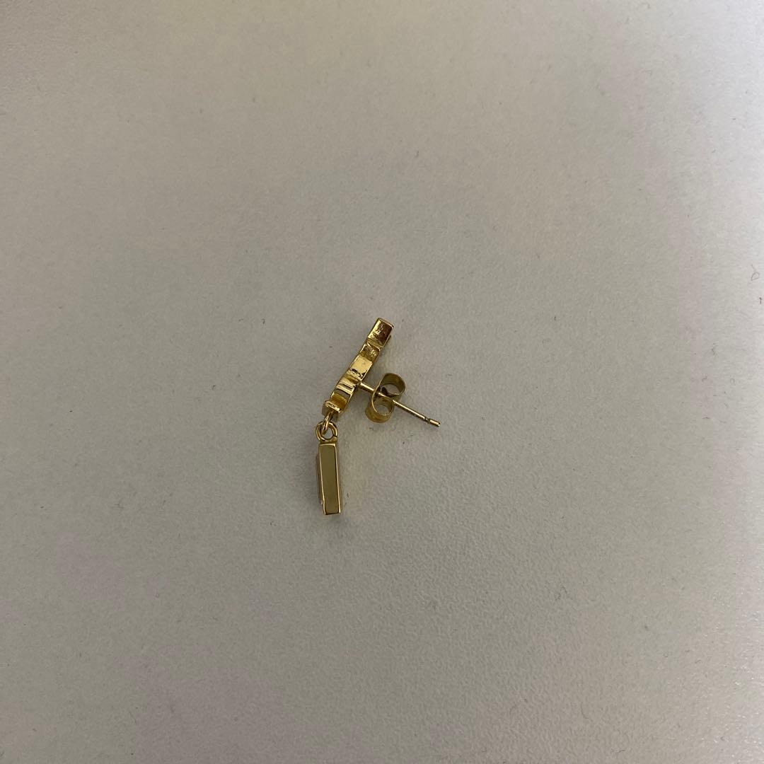 カサンドラ シングル イヤリング（メタル＆ラインストーン）