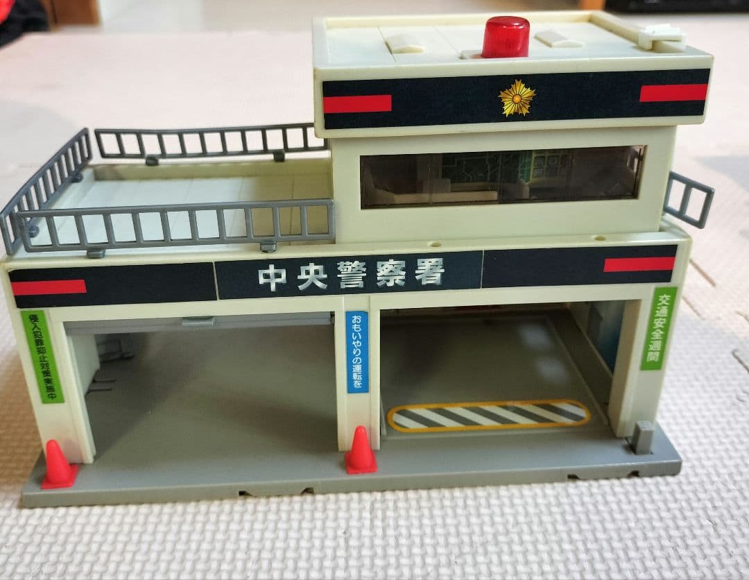 トミカタウン　ネッツトヨタほか　まとめ売り