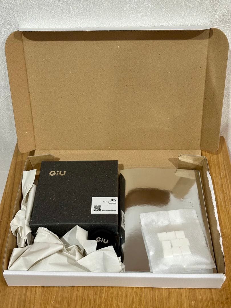 GiU ブランドローンチ記念の特別なBOXセット
