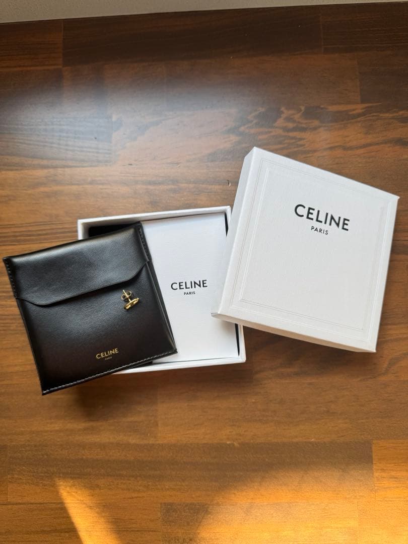 CELINE セリーヌ　ピアス　片耳