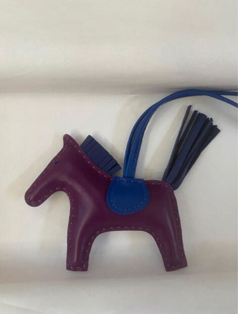 新品 エルメス ロデオチャームPM