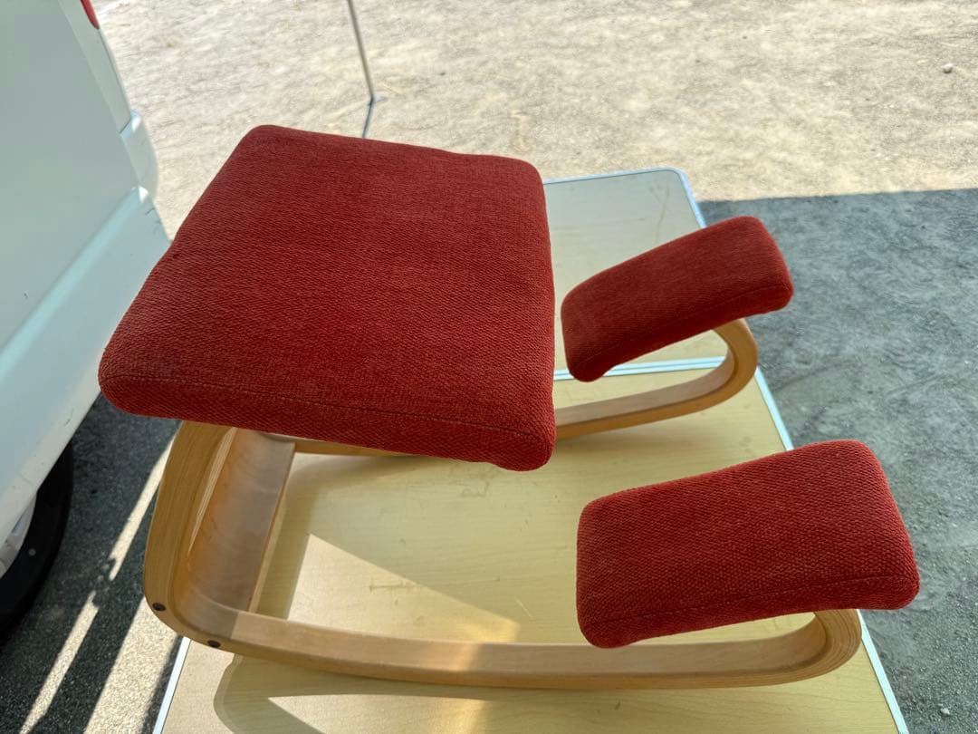 STOKKE　バリアブル バランスチェア　レッド　ストッケ