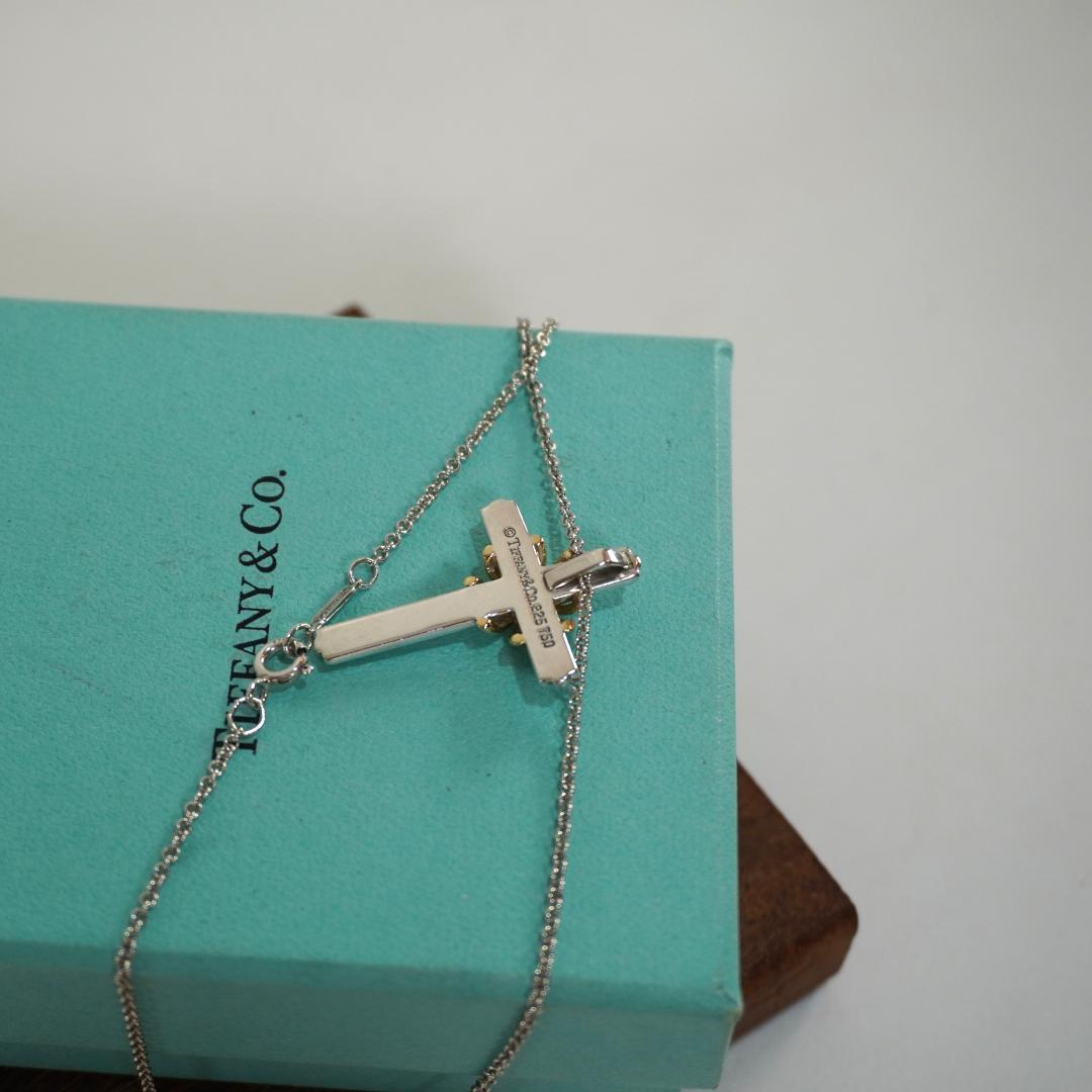 Tiffany&Co. ティファニー シグネチャークロス ネックレス