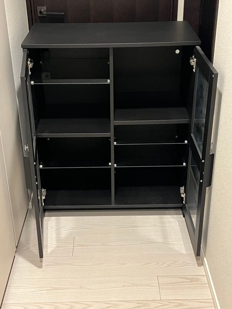 IKEA ブリムネス　黒いガラス扉付きキャビネット　値下げしました