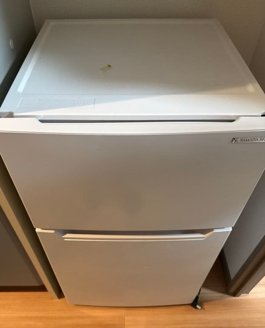 YAMADA ノンフロン冷凍冷蔵庫　YRZ-C09H1 2020年製