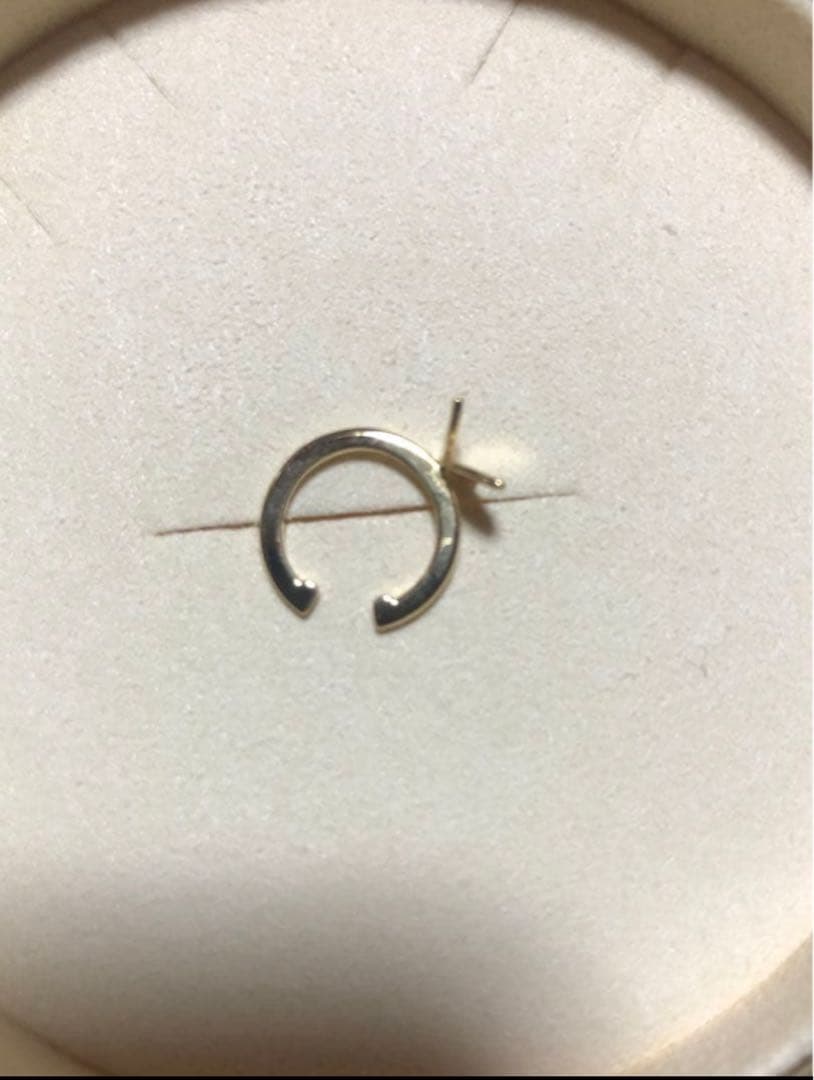 AHKAH アンパピヨンブリリアン イヤーカフ　蝶々