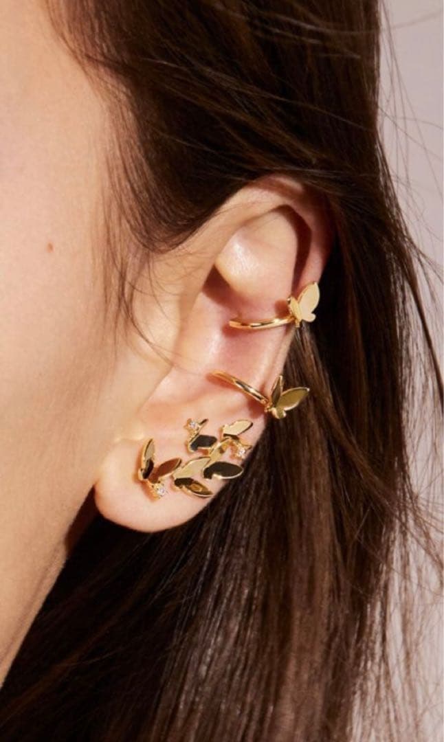 AHKAH アンパピヨンブリリアン イヤーカフ　蝶々