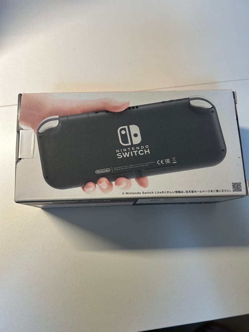 Nintendo Switch Lite ドラクエⅢ付き