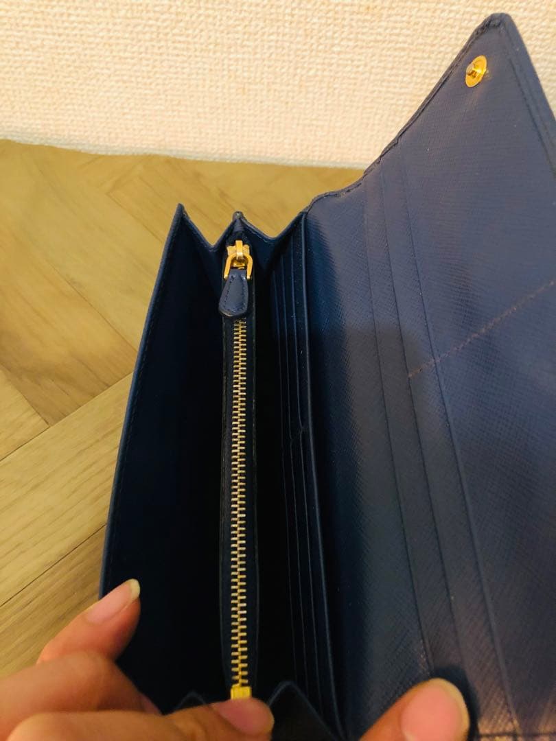 PRADA ネイビー 長財布 ケース付き