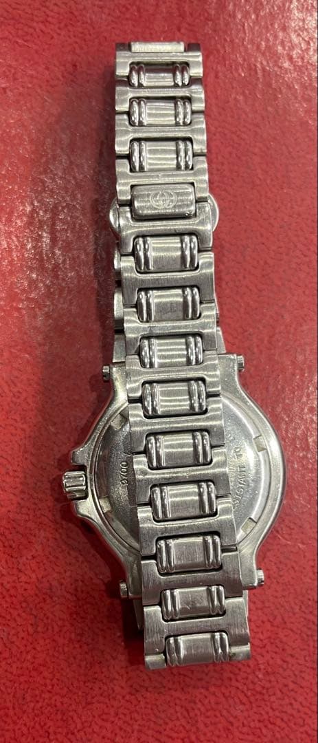 GUCCI グッチ　レディース腕時計　9700L 電池切れ